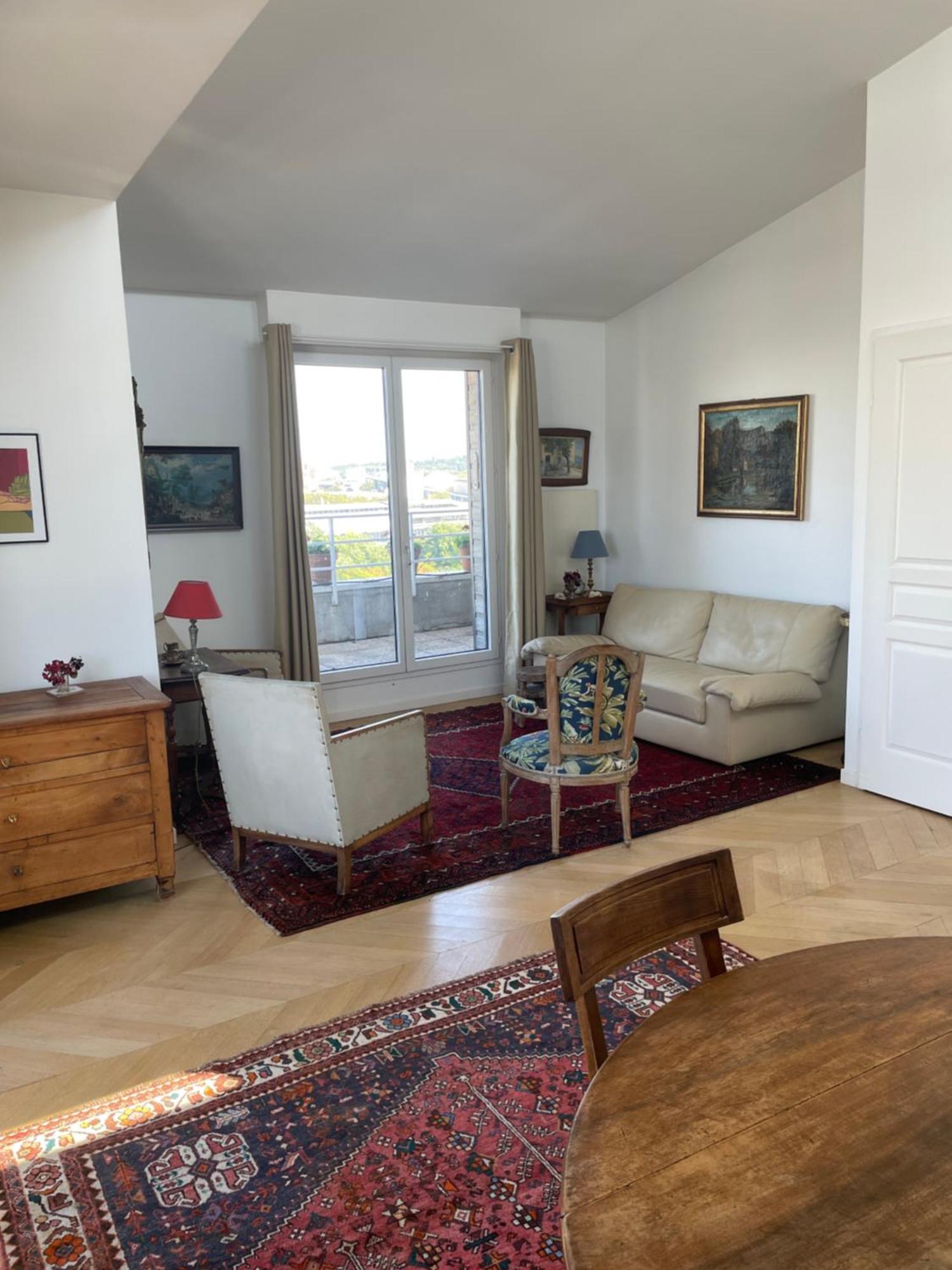 Trois Pieces Sur Parc De La Terrasse Et Vues Appartement Parijs