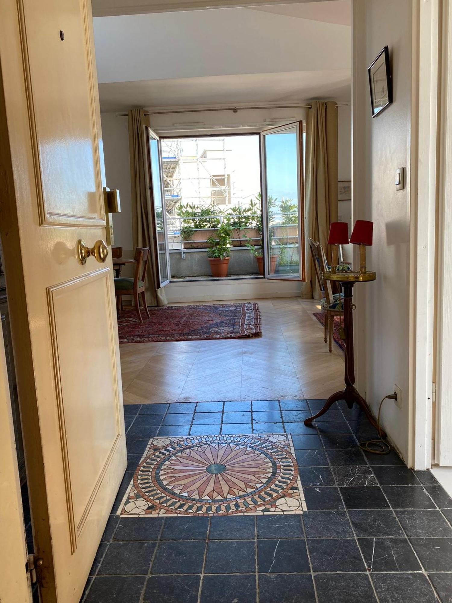 Trois Pieces Sur Parc De La Terrasse Et Vues Appartement *