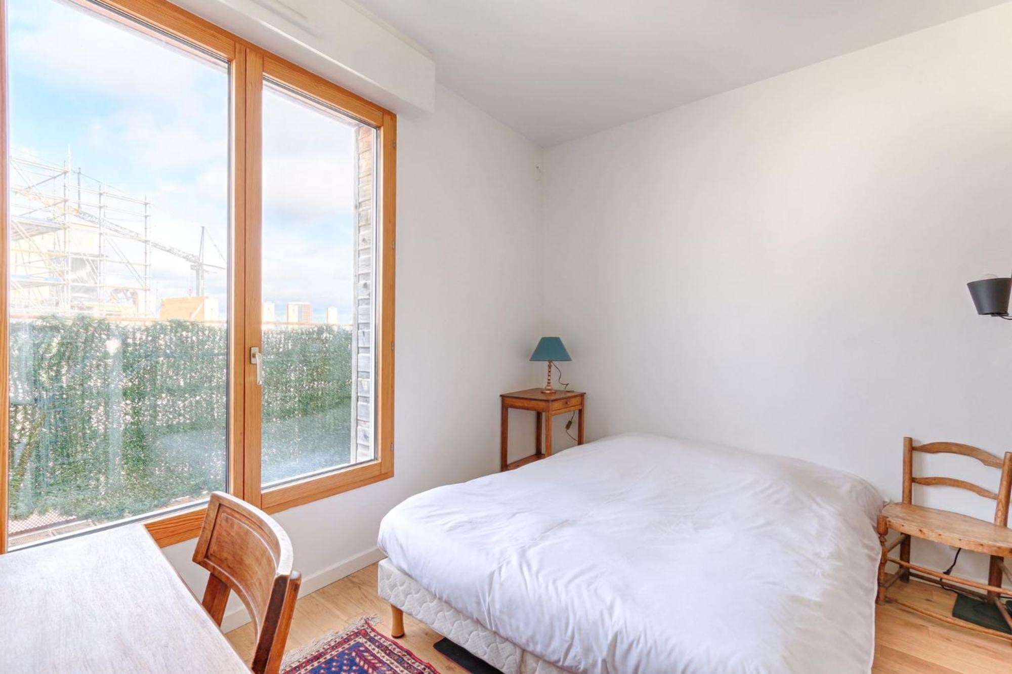 Trois Pieces Sur Parc De La Terrasse Et Vues Appartement Parijs