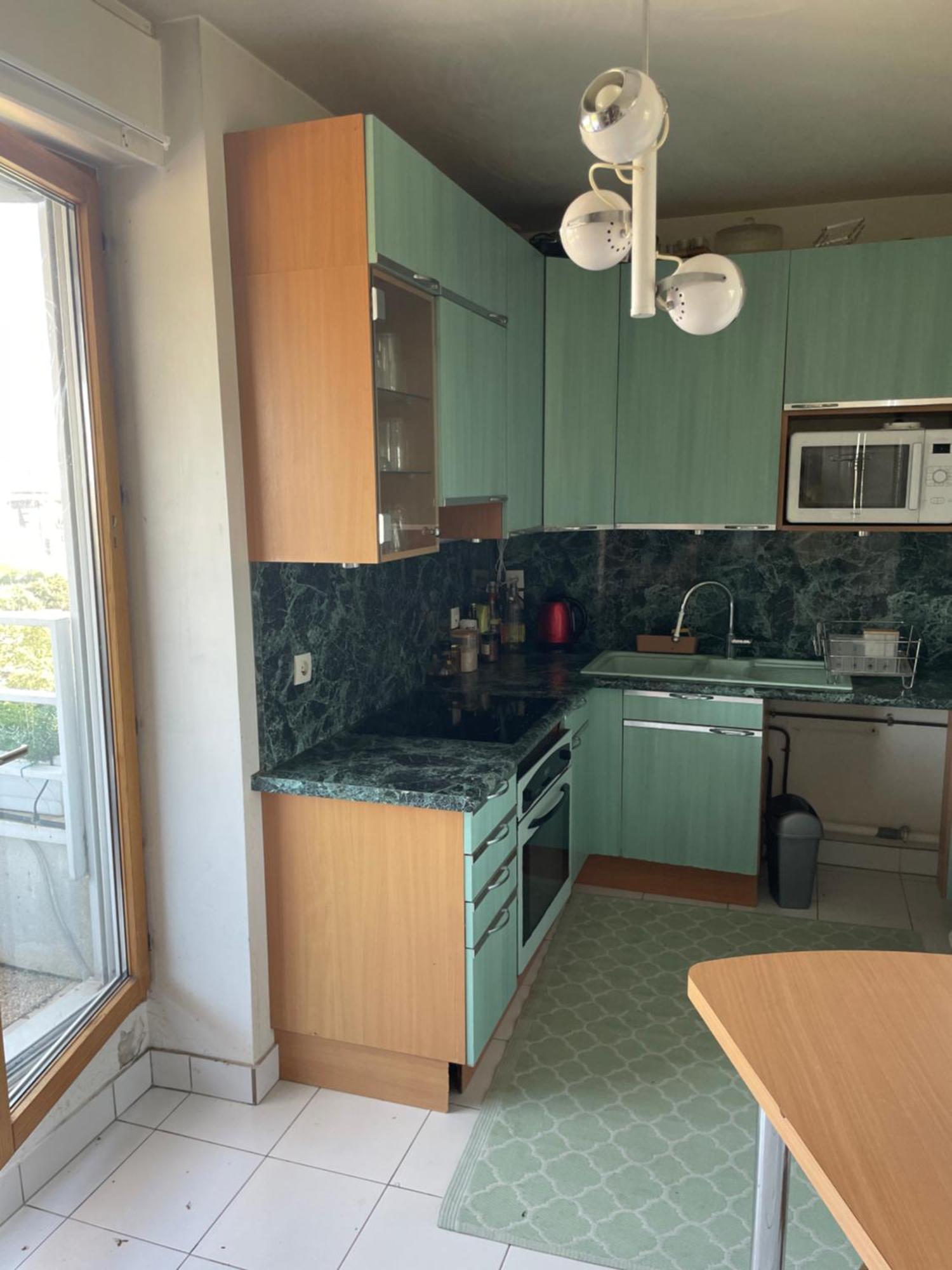 Trois Pieces Sur Parc De La Terrasse Et Vues Appartement